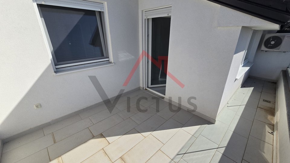 CRIKVENICA - Two-story apartment in a new building, 150 meters from the sea, 121 m2