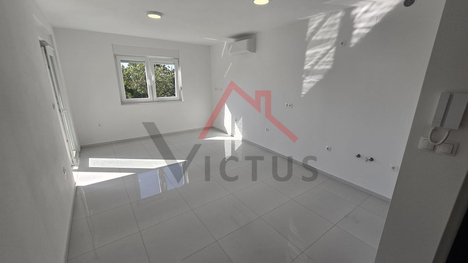 CRIKVENICA - Two-story apartment in a new building, 150 meters from the sea, 108 m2