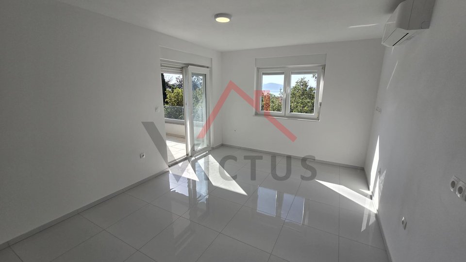 CRIKVENICA - Two-story apartment in a new building, 150 meters from the sea, 108 m2