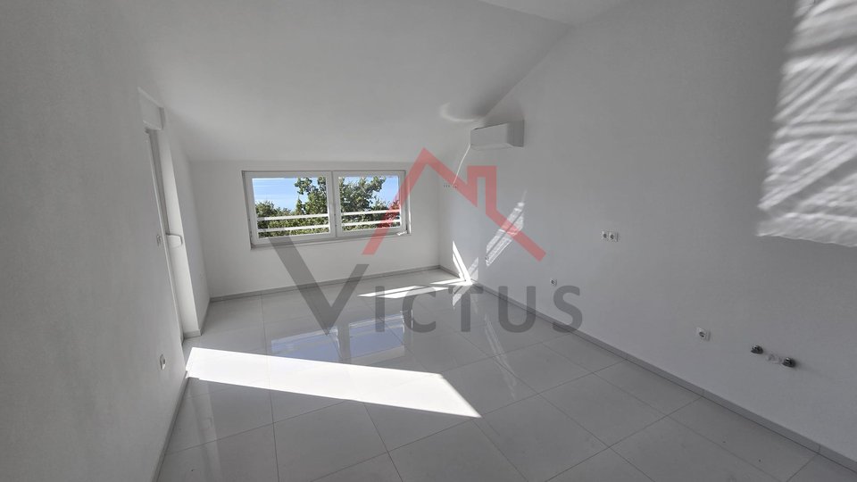 CRIKVENICA - Two-story apartment in a new building, 150 meters from the sea, 108 m2