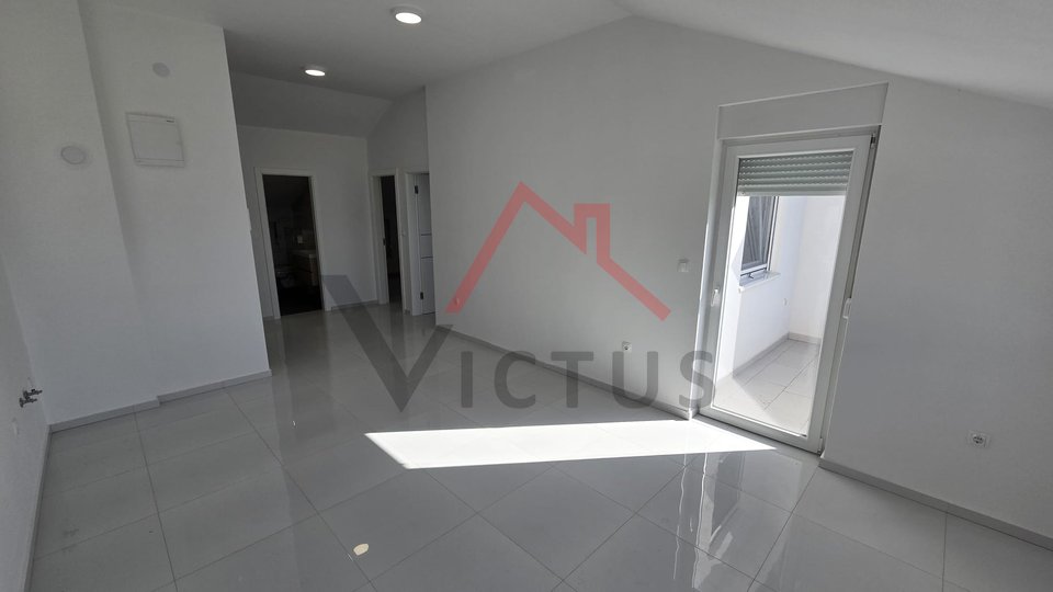 CRIKVENICA - Two-story apartment in a new building, 150 meters from the sea, 108 m2