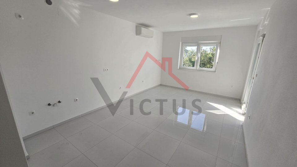 CRIKVENICA - Two-story apartment in a new building, 150 meters from the sea, 103 m2