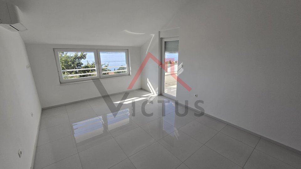 CRIKVENICA - Two-story apartment in a new building, 150 meters from the sea, 103 m2