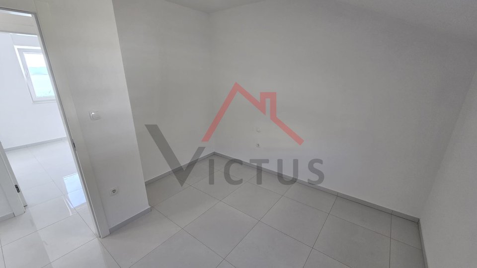 CRIKVENICA - Two-story apartment in a new building, 150 meters from the sea, 103 m2